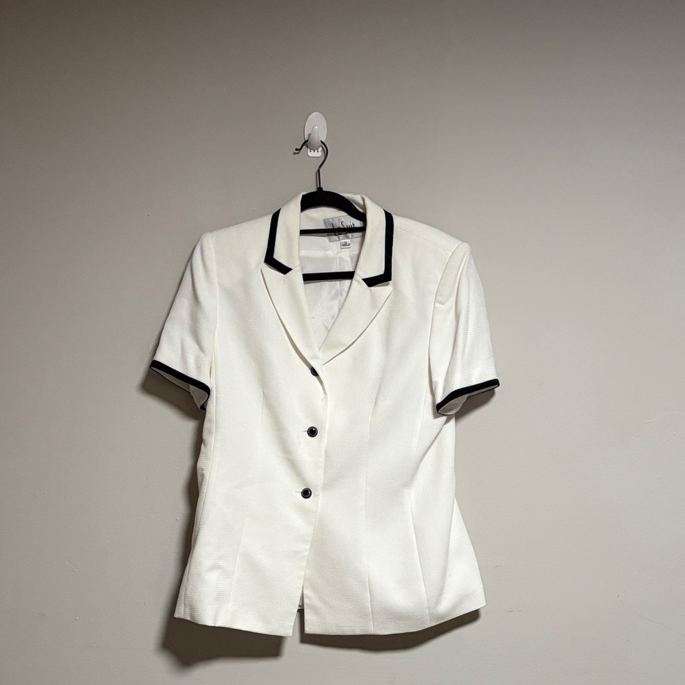 Le Suit Women's White Blazer with Black Trim